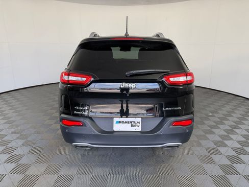 Used 2018 Jeep Cherokee Limited w/ Technology Group AWD/4WD image 10