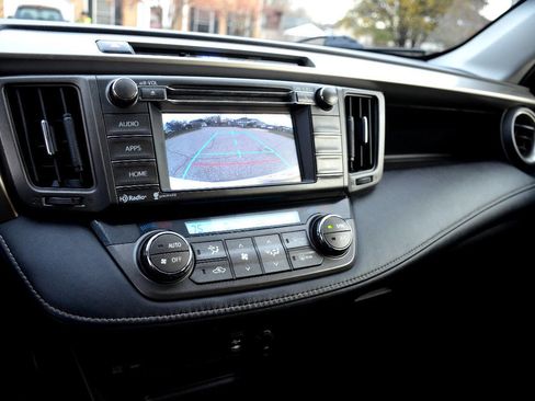 Used 2014 Toyota RAV4 XLE image 13