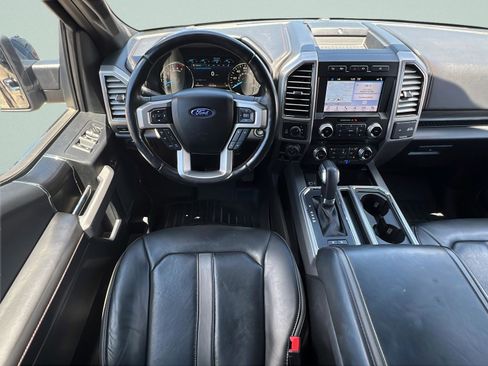 Used 2018 Ford F150 Platinum w/ Equipment Group 701A Luxury AWD/4WD image 12