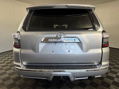 Used 2016 Toyota 4Runner Limited AWD/4WD image 21