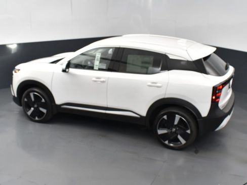 New 2025 Nissan Kicks SR image 48