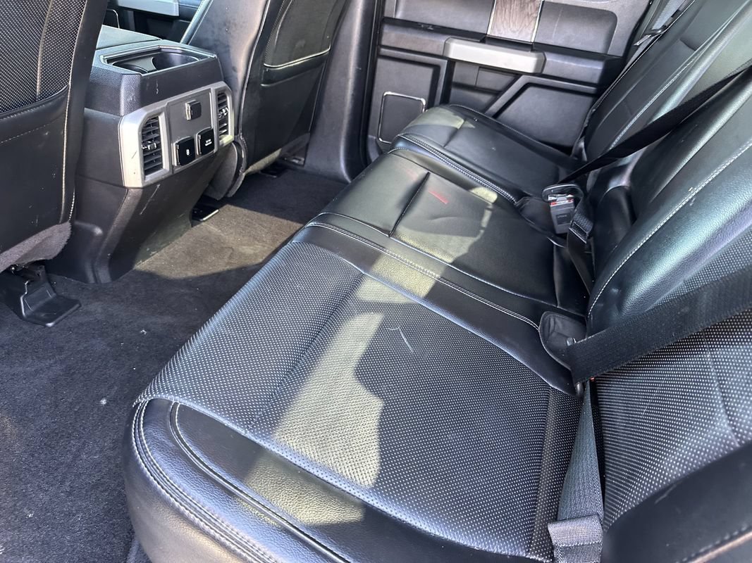Used 2018 Ford F250 Lariat w/ Lariat Value Package AWD/4WD image 32