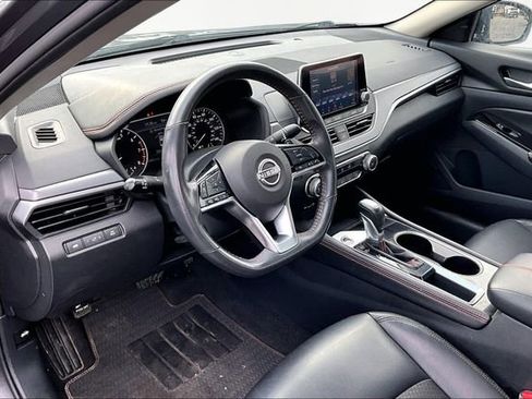 Used 2024 Nissan Altima 2.5 SR image 12