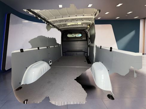 New 2025 Mercedes-Benz Sprinter 2500 image 5