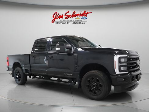 Used 2024 Ford F250 Lariat w/ Lariat Ultimate Package AWD/4WD image 2