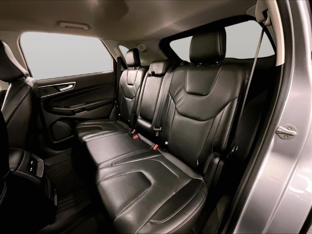 Used 2022 Ford Edge Titanium w/ Equipment Group 301A AWD/4WD image 25