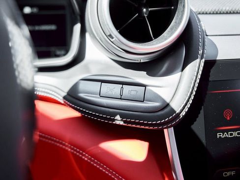 Used 2020 Ferrari GTC4Lusso AWD/4WD image 64