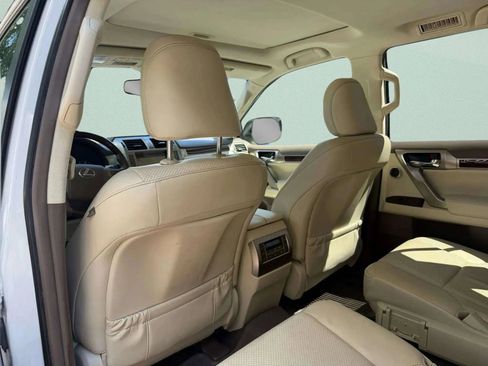 Used 2018 Lexus GX 460 Luxury image 19