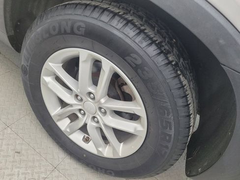 Used 2015 Kia Sorento LX image 31