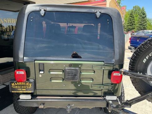 Used 2004 Jeep Wrangler X w/ Convenience Group AWD/4WD image 40