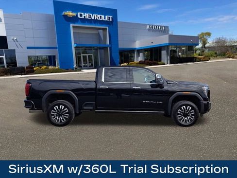 Used 2025 GMC Sierra 2500 Denali Ultimate image 10