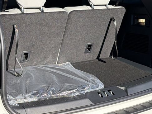 New 2026 Ford Explorer Active w/ Active Comfort Package image 27