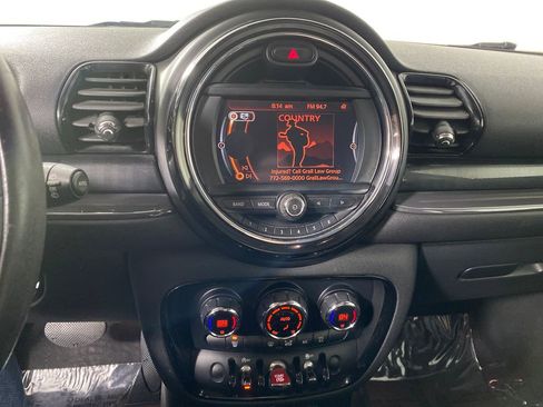 Used 2017 MINI Cooper Clubman image 16