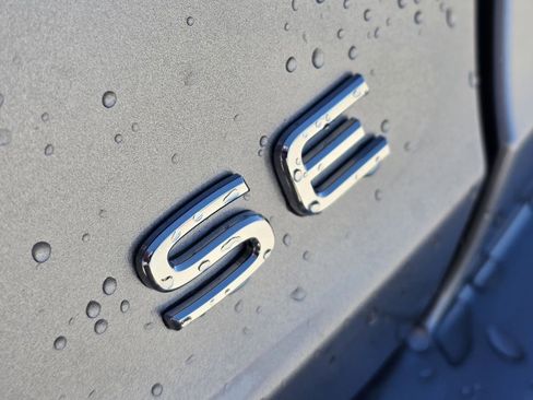 New 2026 Volkswagen Jetta SE FWD image 8