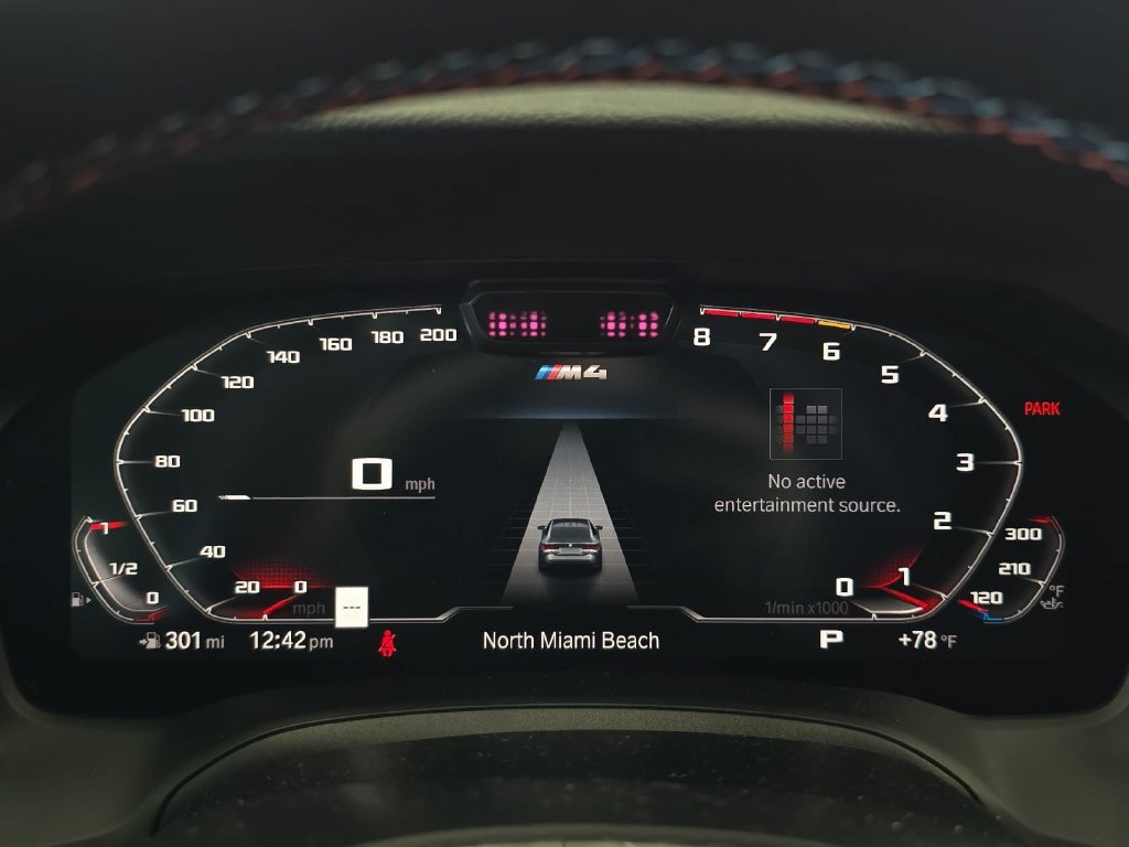 Used 2021 BMW M4 Competition w/ M Carbon Exterior Package RWD image 6