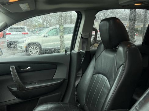 Used 2012 GMC Acadia Denali image 12