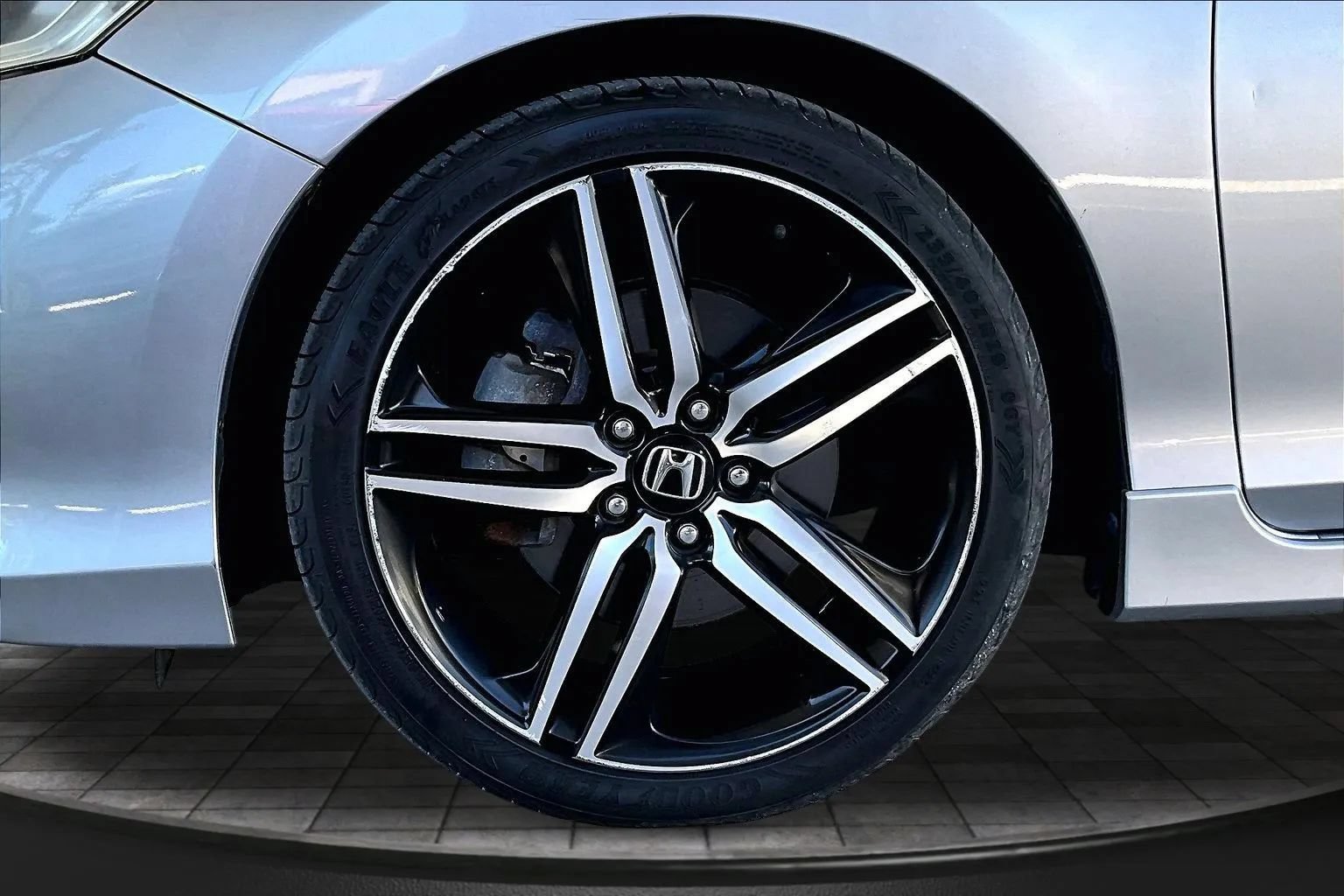 Used 2017 Honda Accord Sport image 30