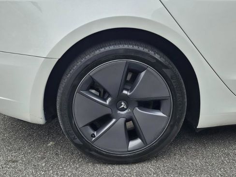 Used 2023 Tesla Model 3 Standard Range image 14