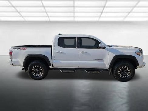 Used 2021 Toyota Tacoma TRD Off-Road w/ Technology Package image 26