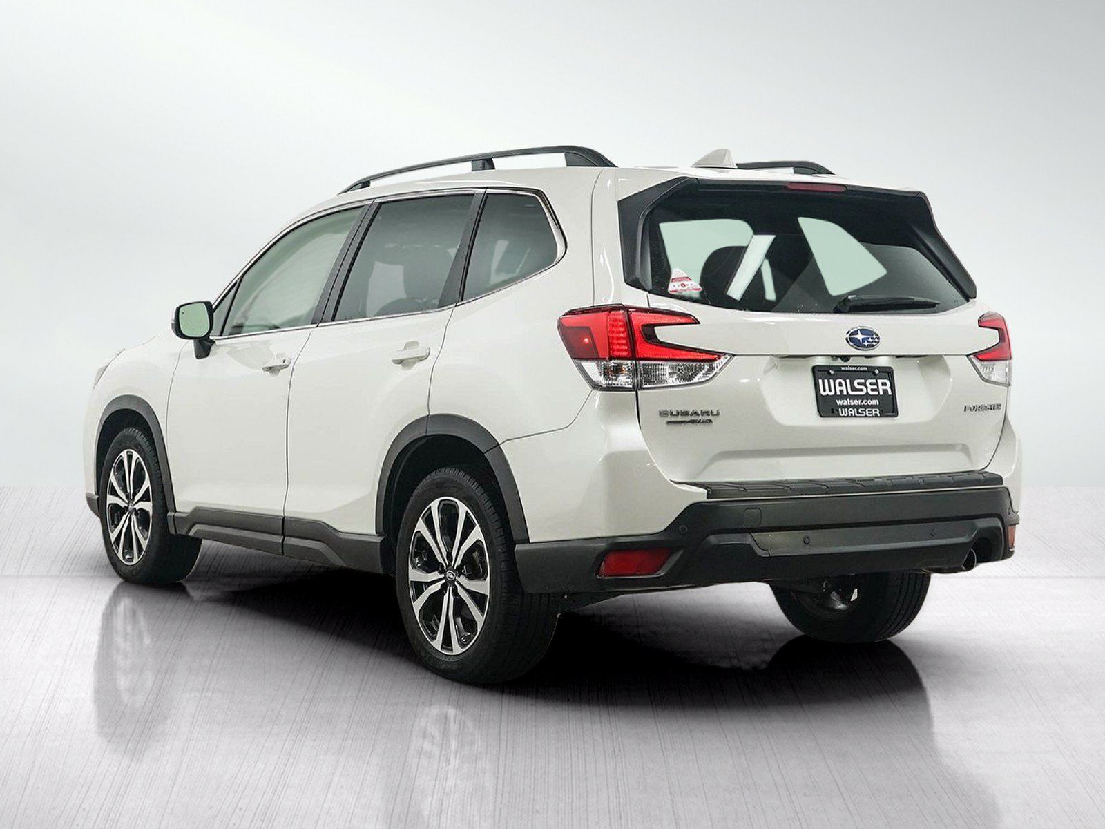 Used 2020 Subaru Forester Limited w/ Popular Package #3 AWD/4WD image 3