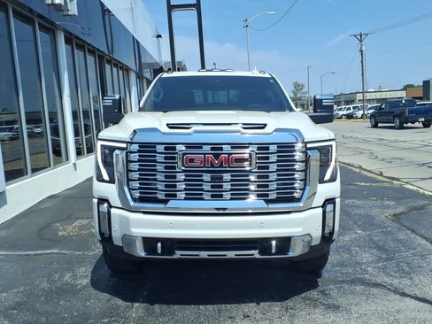 Used 2024 GMC Sierra 2500 Denali w/ Denali Reserve Package AWD/4WD image 2