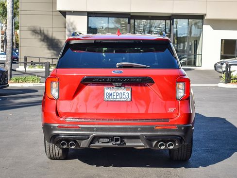 Used 2020 Ford Explorer ST w/ Premium Technology Package image 5