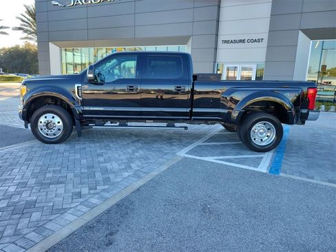 Used 2017 Ford F450 Lariat w/ Lariat Ultimate Package image 2