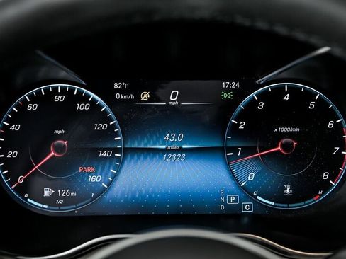 Used 2022 Mercedes-Benz GLC 300 GLC 300 4MATIC image 25