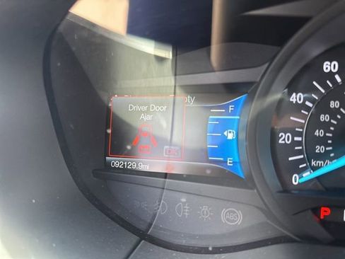 Used 2017 Ford Edge Titanium w/ Equipment Group 301A FWD image 7