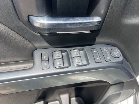 Used 2018 Chevrolet Silverado 1500 LT RWD image 32
