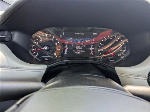 Used 2023 Jeep Compass Limited image 11