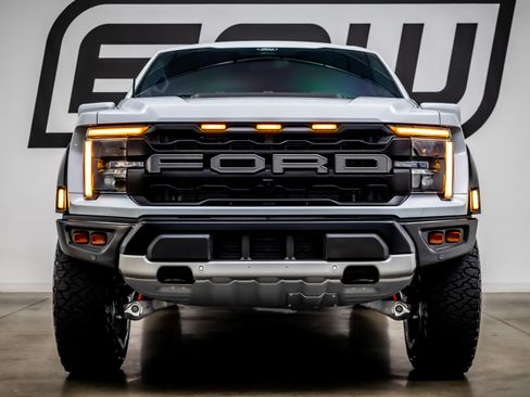 Used 2025 Ford F150 Raptor AWD/4WD image 4
