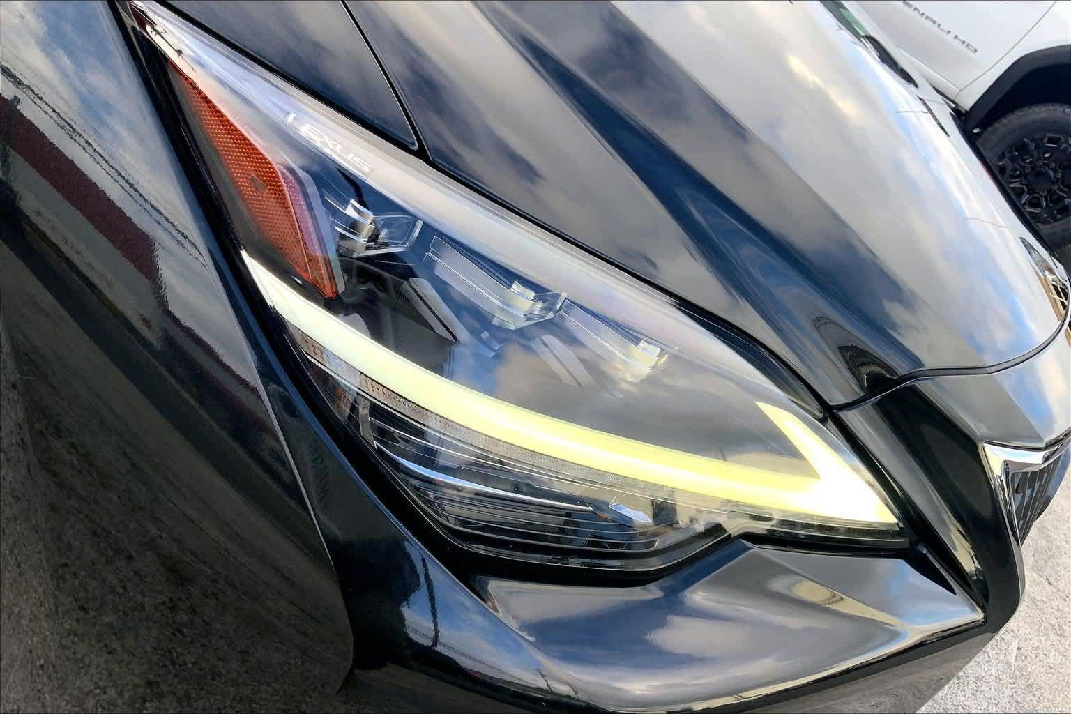 Used 2021 Lexus LS 500 w/ Luxury Package RWD image 31