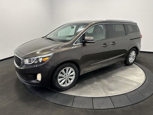 Used 2015 Kia Sedona EX w/ EX Premium Package image 3