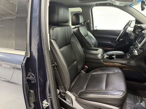 Used 2019 Chevrolet Tahoe LT w/ Off-Road Package AWD/4WD image 20