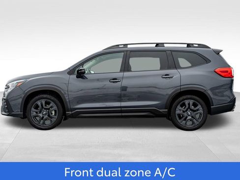 Used 2023 Subaru Ascent Onyx Edition image 4
