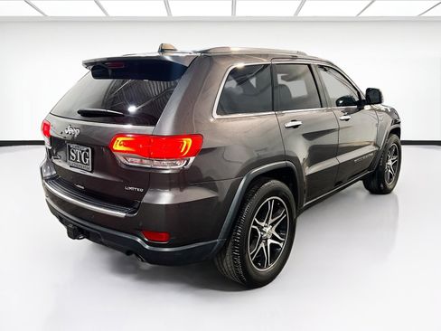Used 2018 Jeep Grand Cherokee Limited w/ Trailer Tow Group IV image 4