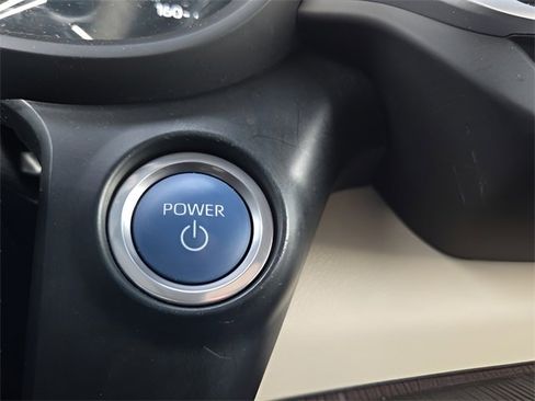 Used 2022 Toyota Sienna XLE image 27