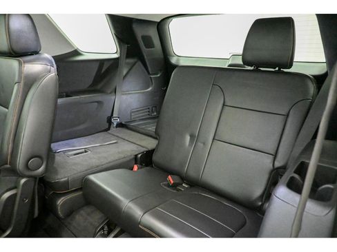 Used 2019 Chevrolet Traverse RS image 13