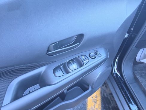 Used 2025 Nissan Kicks Play S image 14