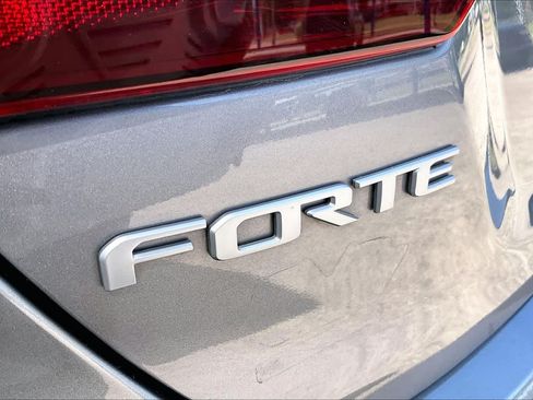 Used 2024 Kia Forte LXS w/ LXS Technology Package FWD image 30