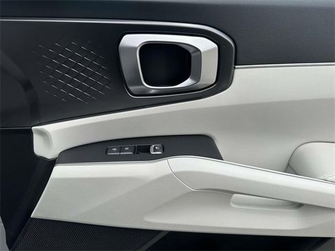 New 2025 Kia Sorento S image 27