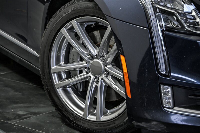 Used 2018 Cadillac CT6 Platinum AWD/4WD image 3