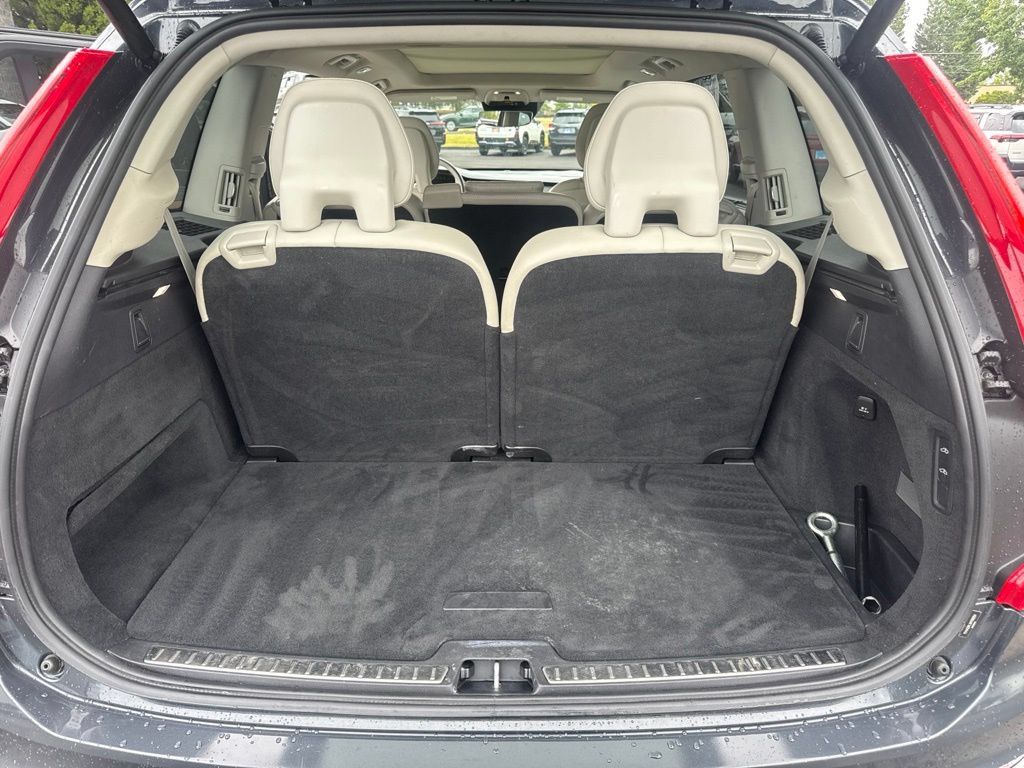 Used 2017 Volvo XC90 T6 Inscription w/ Vision Package AWD/4WD image 13