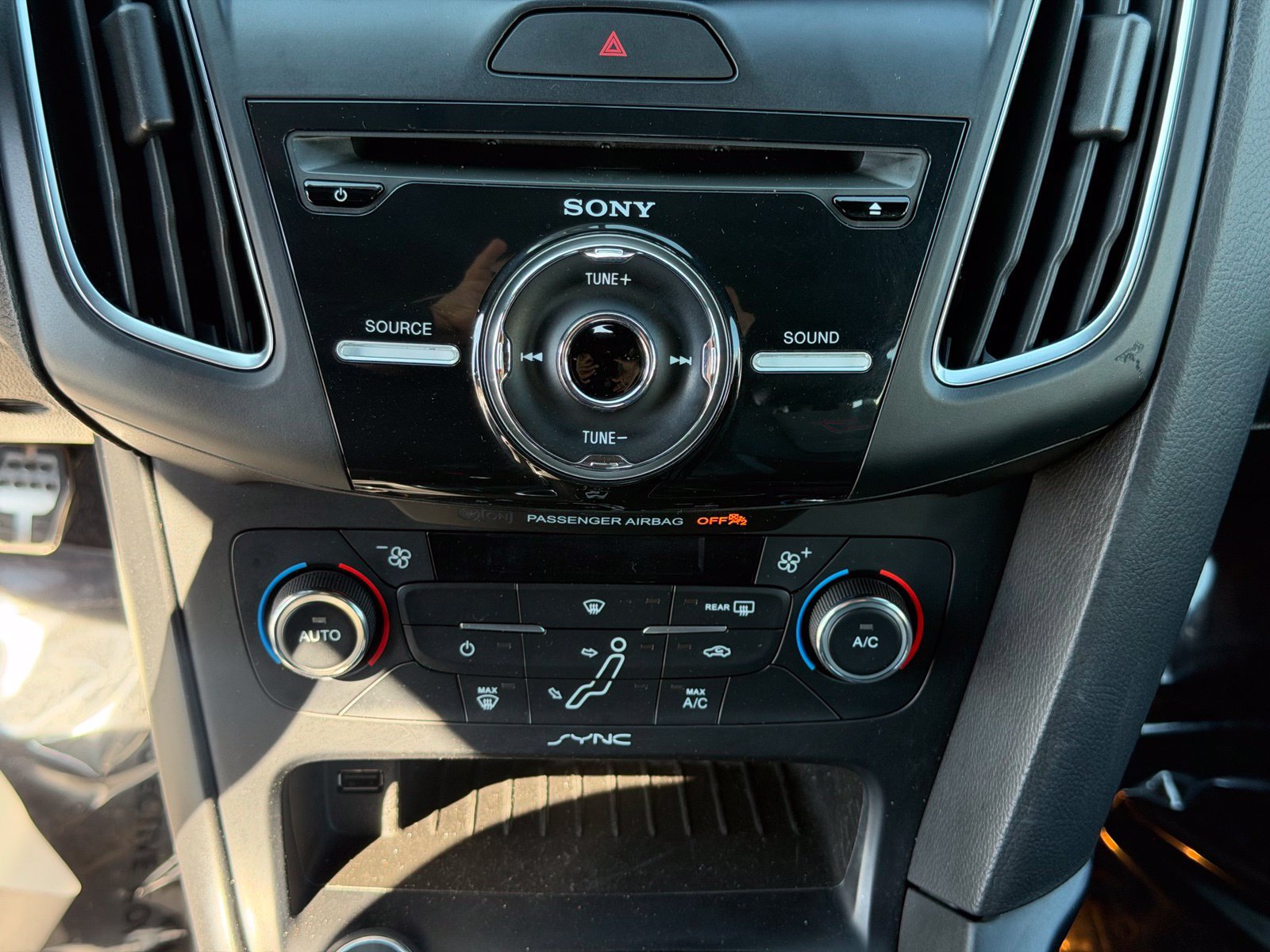 Used 2016 Ford Focus ST w/ Equipment Group 401A FWD image 20