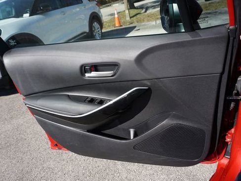 Used 2021 Toyota Corolla XLE image 23