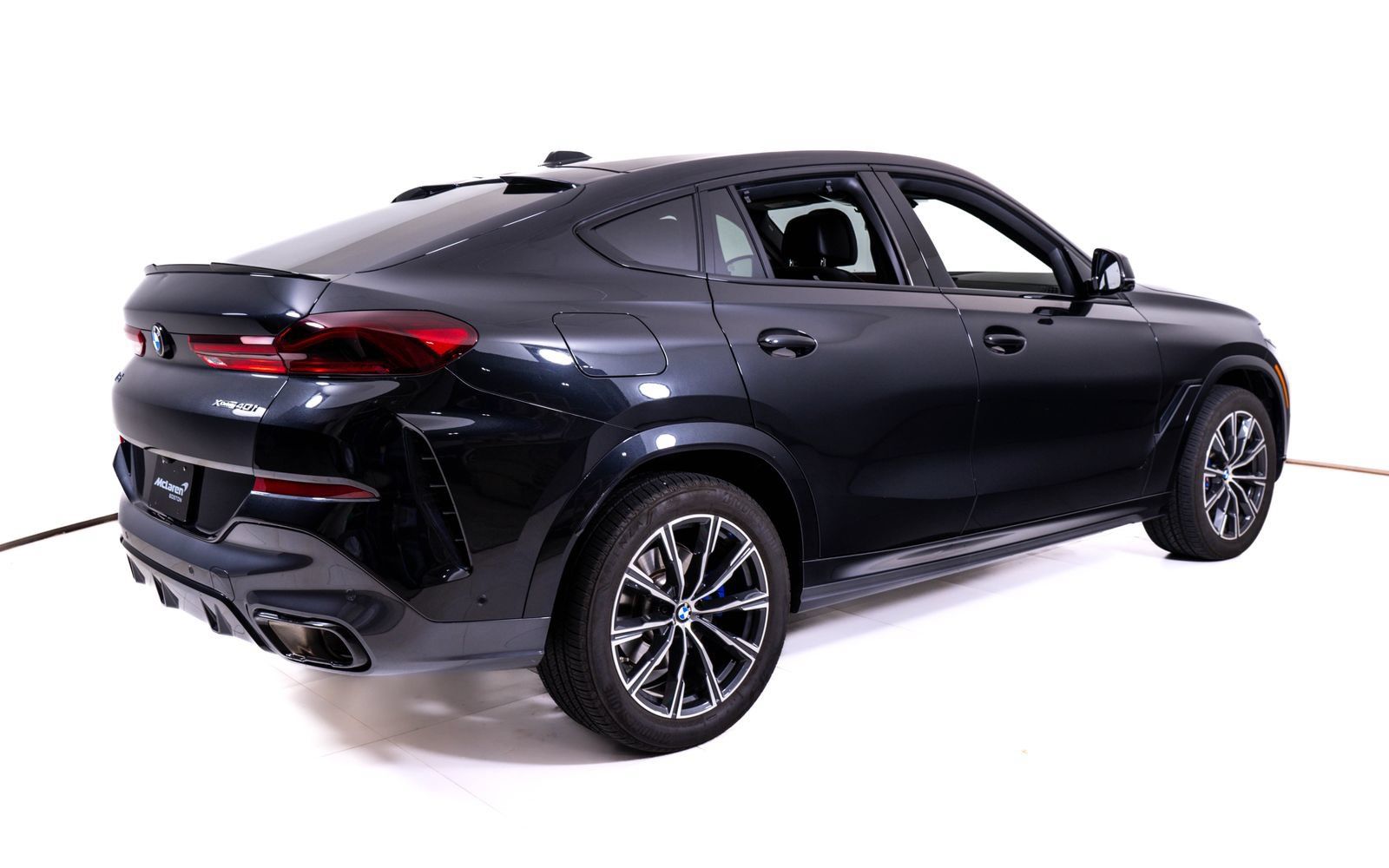 Used 2025 BMW X6 xDrive40i w/ Executive Package AWD/4WD image 5