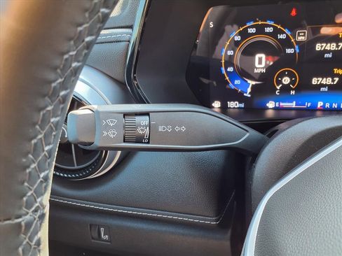 Used 2024 Chevrolet Colorado LT w/ LT Convenience Package II image 18