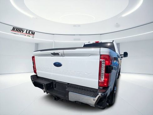 Used 2024 Ford F250 Lariat w/ Lariat Ultimate Package AWD/4WD image 2