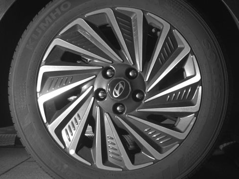 Used 2025 Hyundai Sonata SEL FWD image 15